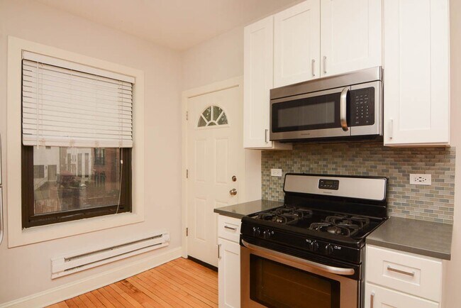 Foto del edificio - 2324 N Rockwell St