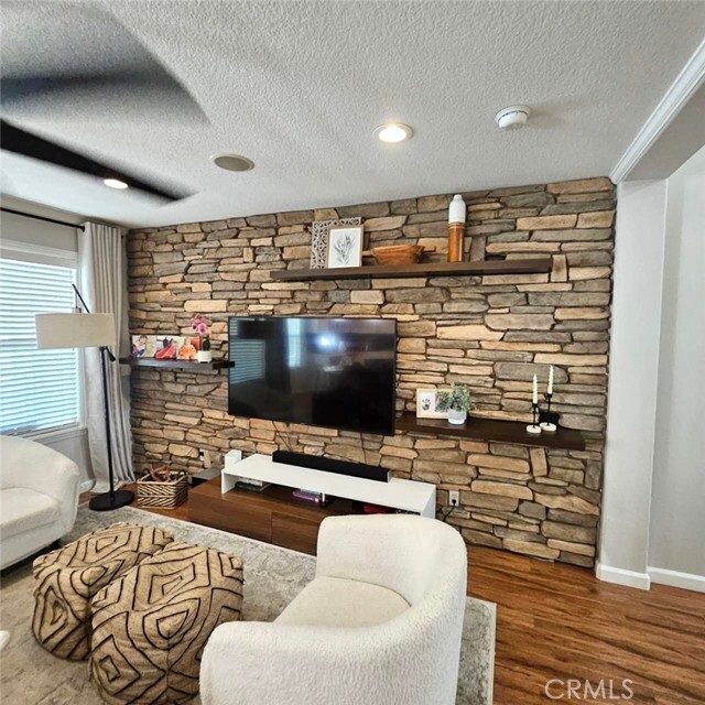 Foto del edificio - 37 Palladium Ln