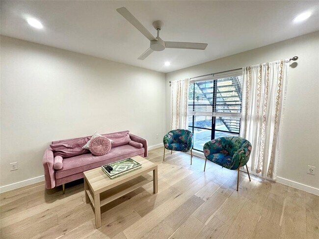 Foto del edificio - 400 E 30th St