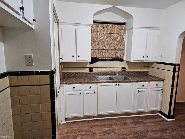 Building Photo - 3 br, 1 bath House - 4334 Haverhill St