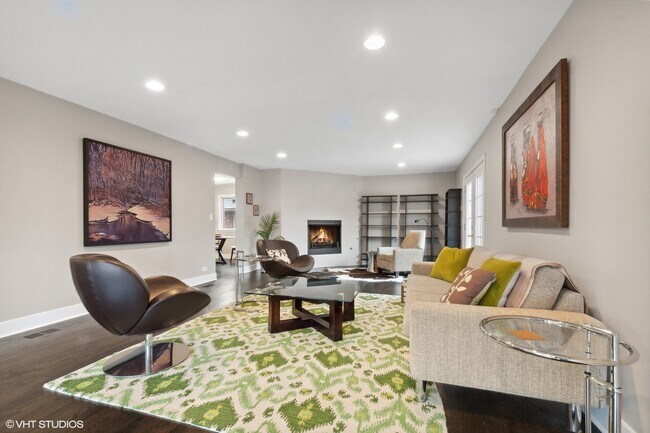 Foto del edificio - 384 Hastings Ave