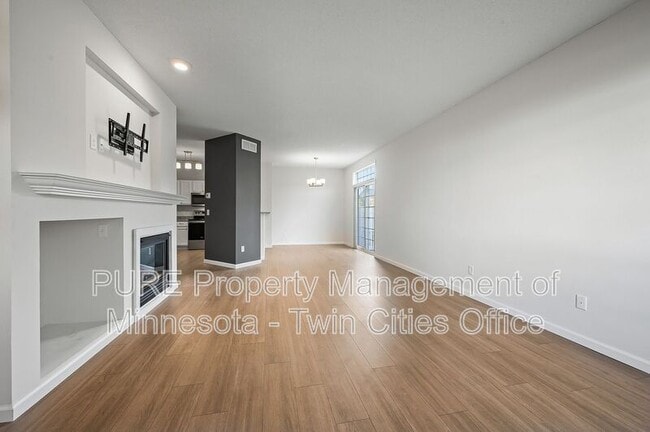 Building Photo - 1877 111th Ave NE