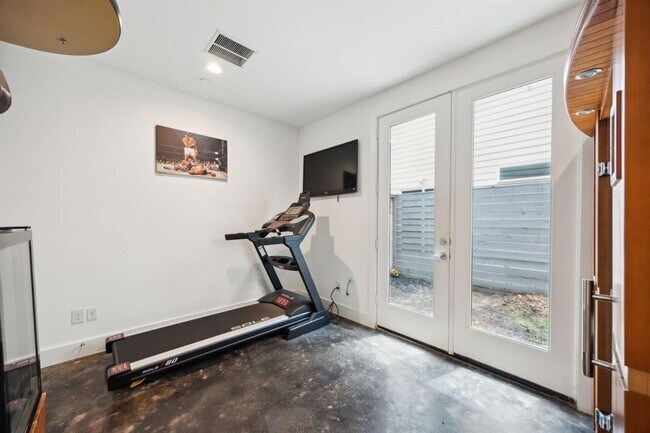 Foto del edificio - 5866 E Post Oak Ln