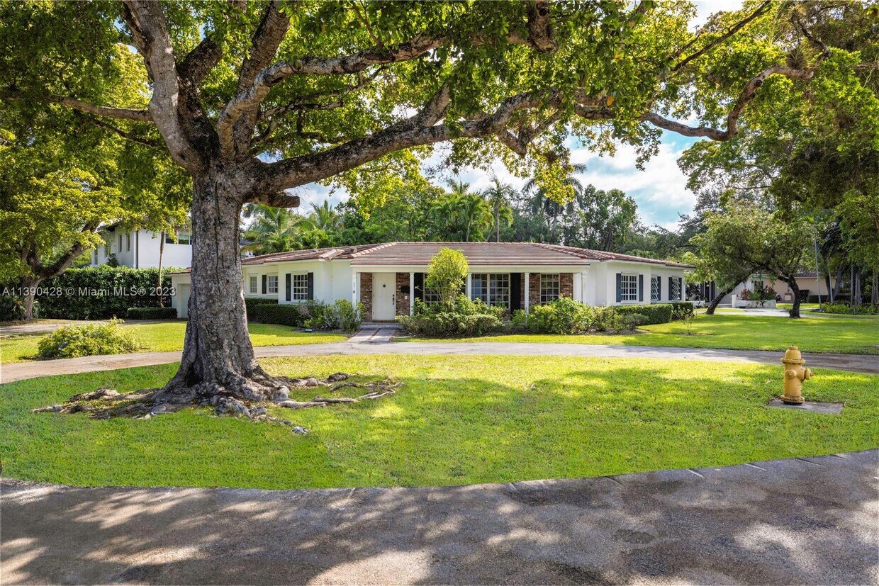 751 Saldano Ave, Coral Gables, FL 33143 House for Rent in Coral