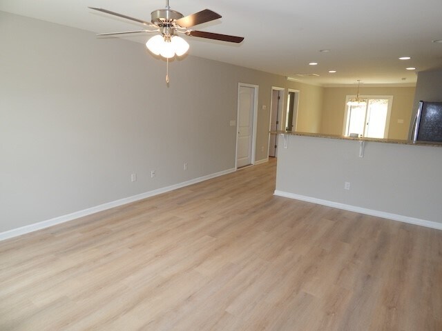 Building Photo - 415 Laurel Grove Ct