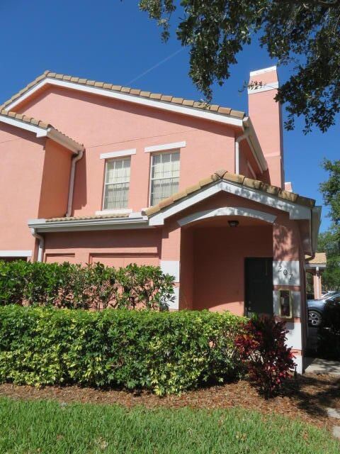 Foto principal - 118 SW Peacock Blvd