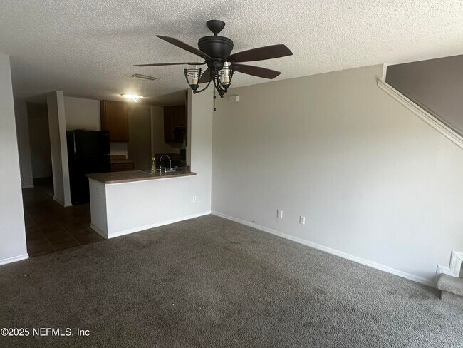 Building Photo - 4676 Playschool Dr