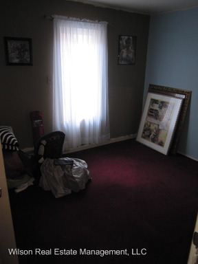 Building Photo - 209 S Naches Ave