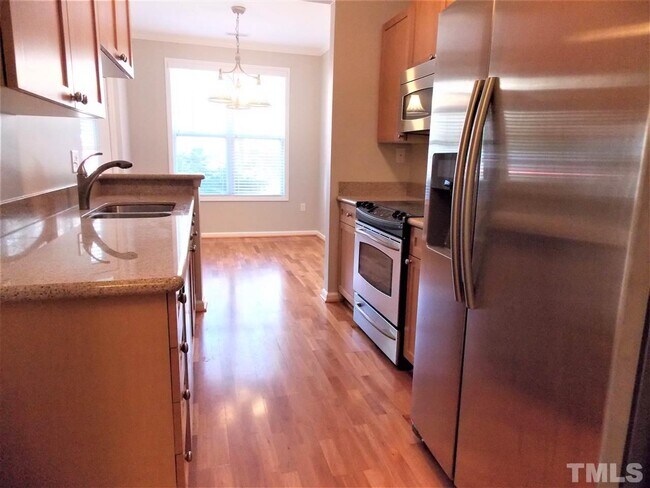 Building Photo - 8021 Allyns Landing Way