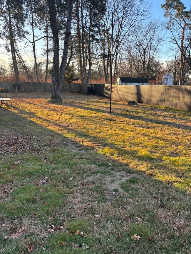 Building Photo - 15 Clubhouse Rd