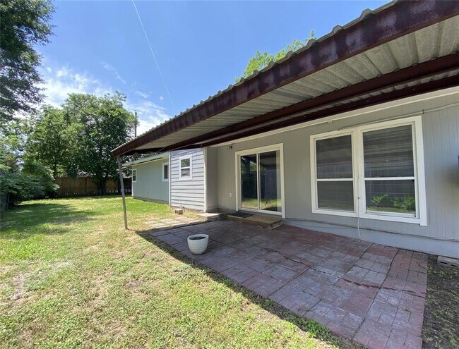 Building Photo - 6143 Grape St