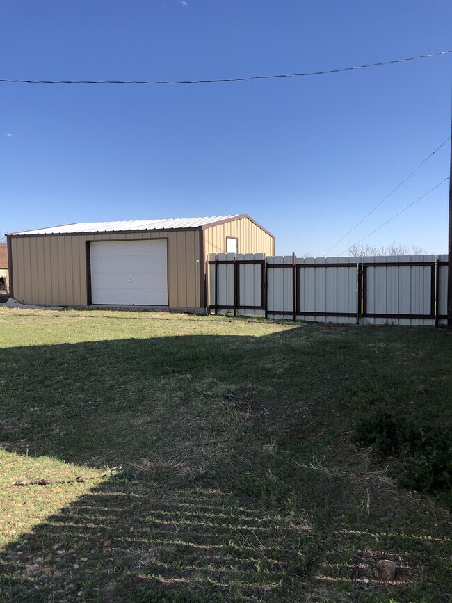 Foto del edificio - 4651 Sierra Hills Rd