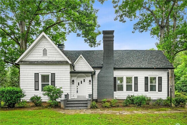 Foto del edificio - 5383 Tilly Mill Rd