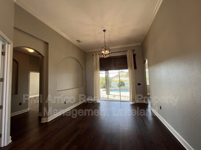 Building Photo - 6797 Hillis Dr