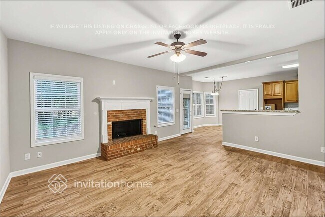 Building Photo - 8920 Watersedge Ct