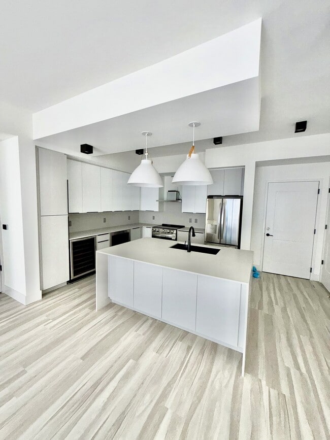 Photo - 18631 NE 25th Pl Apartment