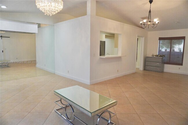 Foto del edificio - 5830 N Park Rd