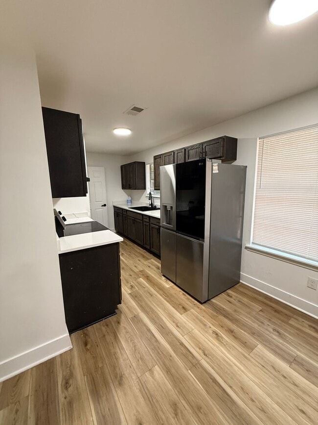 Building Photo - For Rent – Updated 3-Bedroom Home in Colon...