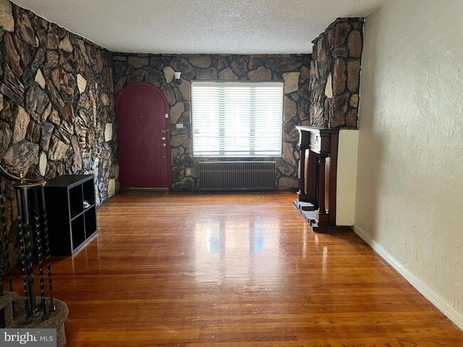 Photo - 2408 S Sartain St Townhome