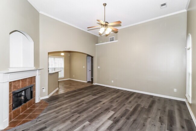 Foto del edificio - 2680 Bending Elm Dr