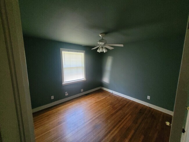 Foto del edificio - 104 Summerlea Dr