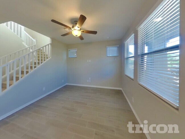 Foto del edificio - 5830 W Wood St