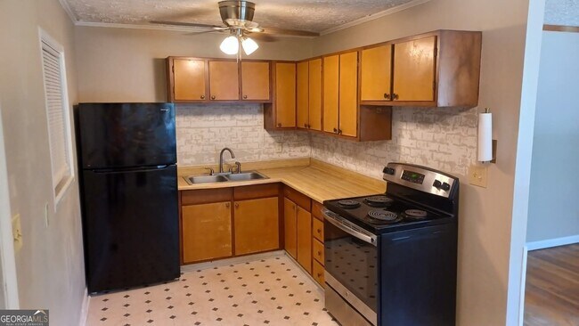 Foto del edificio - 6690 Willow Twig Rd