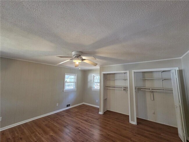 Foto del edificio - 948 Green Valley Rd SW