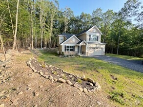 Building Photo - 3109 Fairfax Terrace