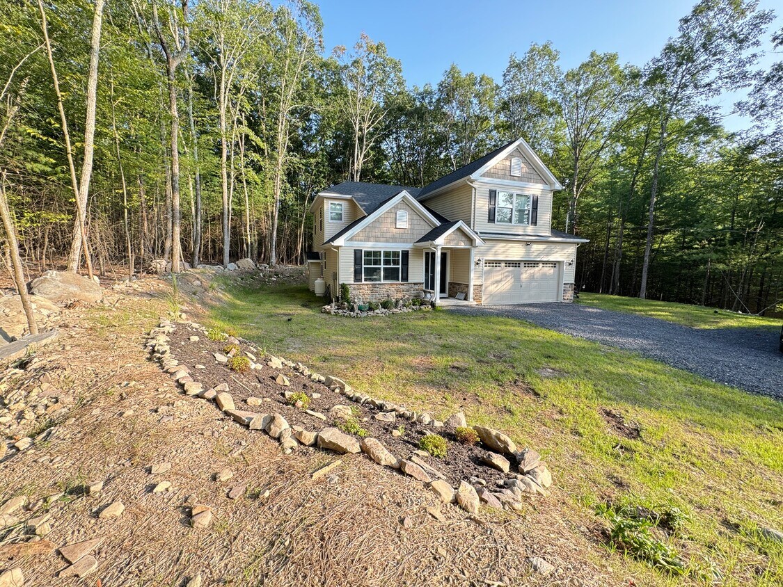 Primary Photo - 3109 Fairfax Terrace