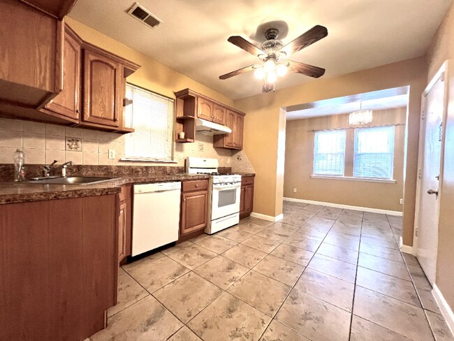 Foto del edificio - 113 Clark Pl