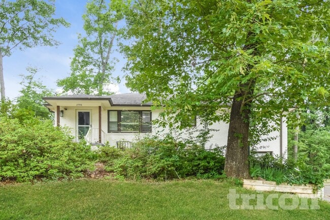 Building Photo - 2586 Cherrywood Ln SW