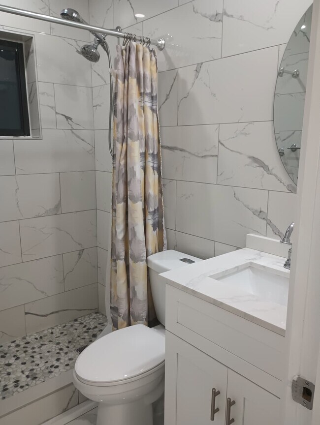 Foto del edificio - 3820 E 9th Ln