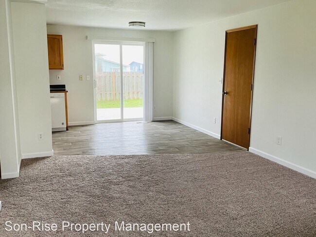 Building Photo - 3 br, 1 bath House - 7023 Helweg Ln