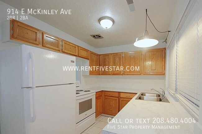 Foto del edificio - 914 E McKinley Ave-