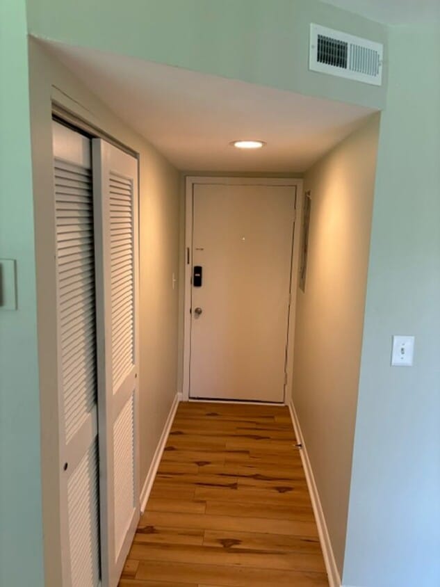 Primary Photo - Great 1BR/1BA Unit in Cedars Court!