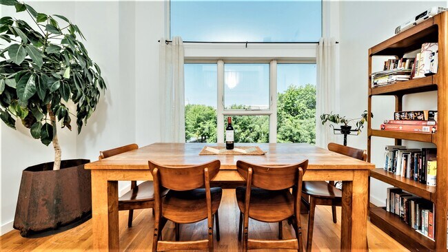 Foto del edificio - 130 Scholes St