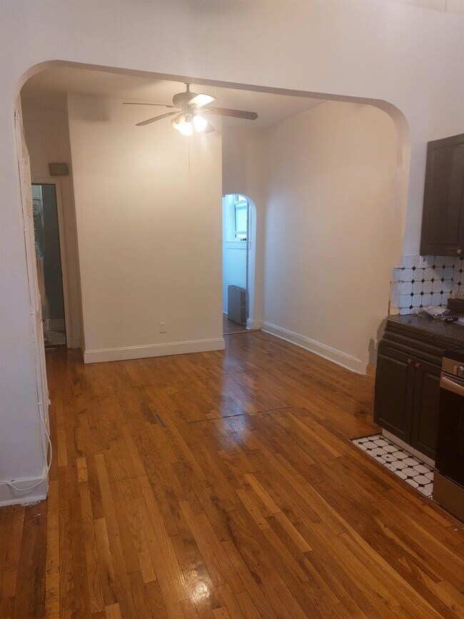 Foto del edificio - 585 Carroll St