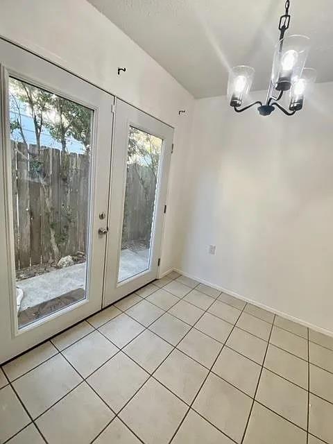 Foto del edificio - 8116 Exmoor Dr