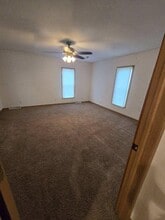 Building Photo - 6060 Town Hall Dr