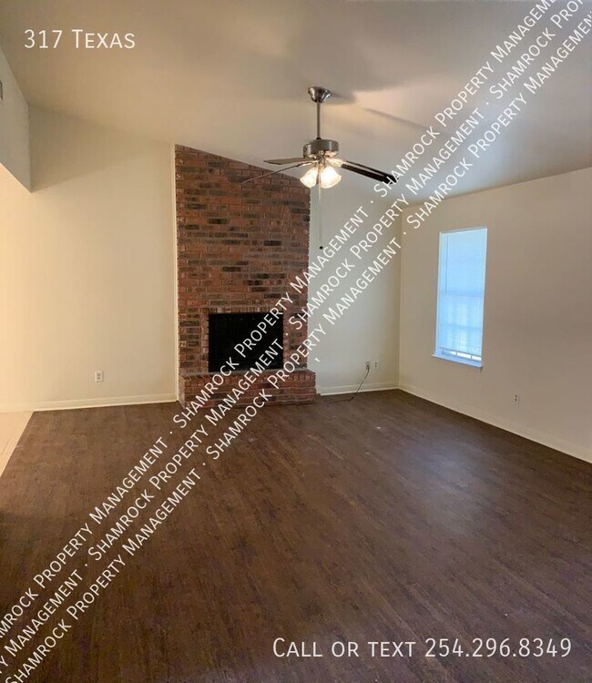 Building Photo - Hewitt 3-Bedroom