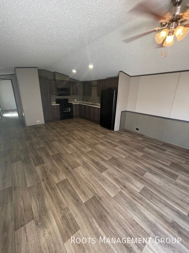 Building Photo - Home Available to Lease - Apply Today!