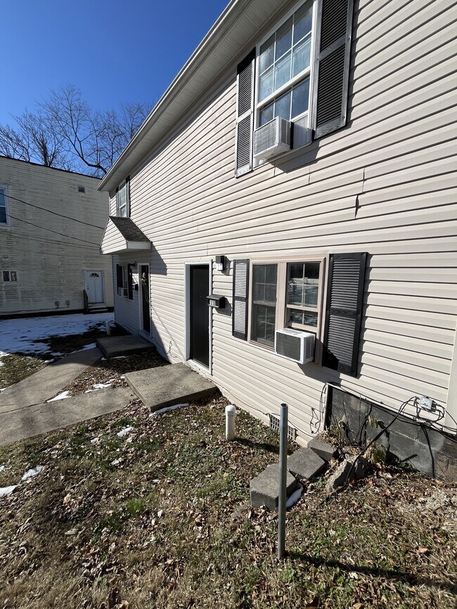 Foto del edificio - 119 S 8th St