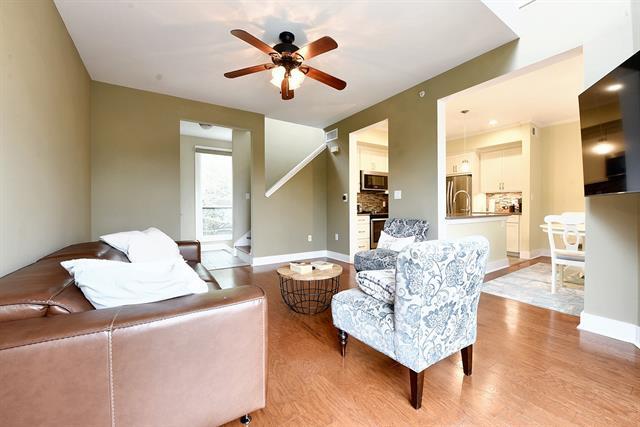 Foto del edificio - 4414 Cedar Springs Rd