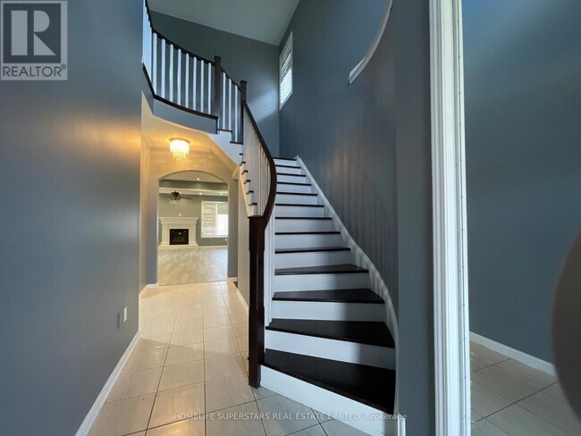 Building Photo - 184 Ruhl Dr