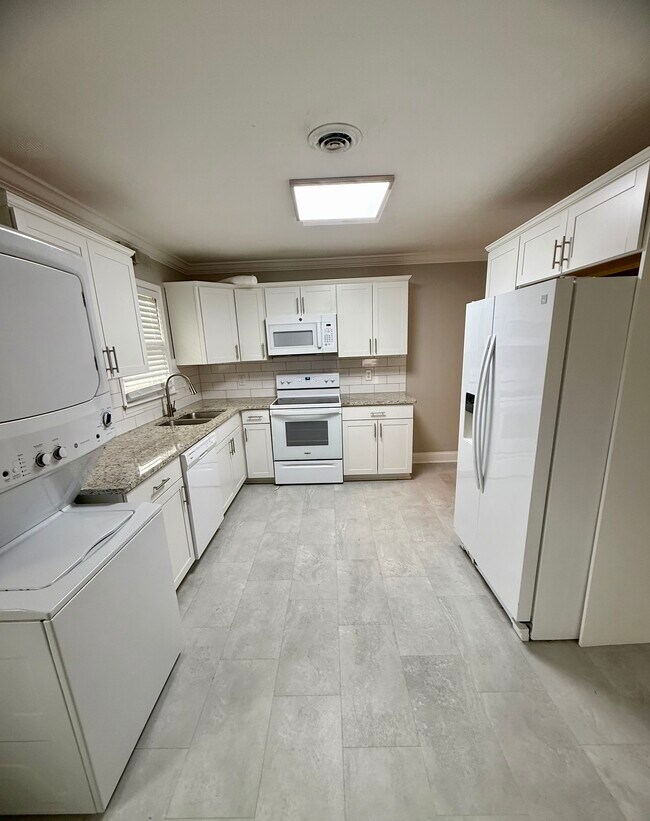 Foto del edificio - 2510 Catherine St