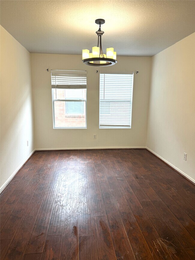 Building Photo - 5615 Darby Sq Trl