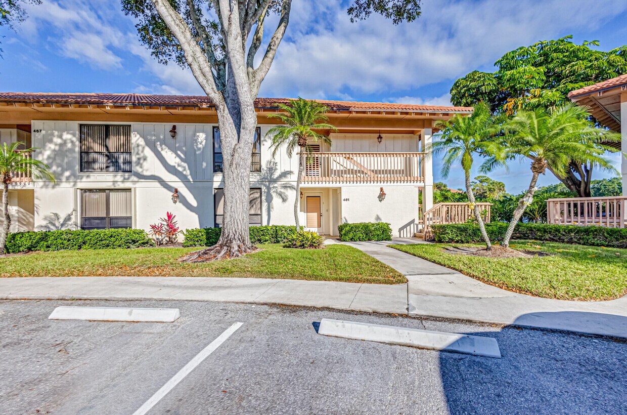 465 Bracken Wood Ln N, Palm Beach Gardens, FL 33418 Condo for Rent in