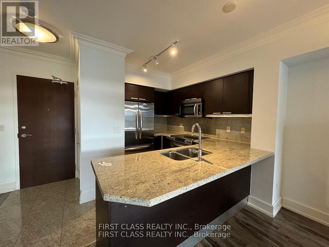 Building Photo - 650 Sheppard Ave E