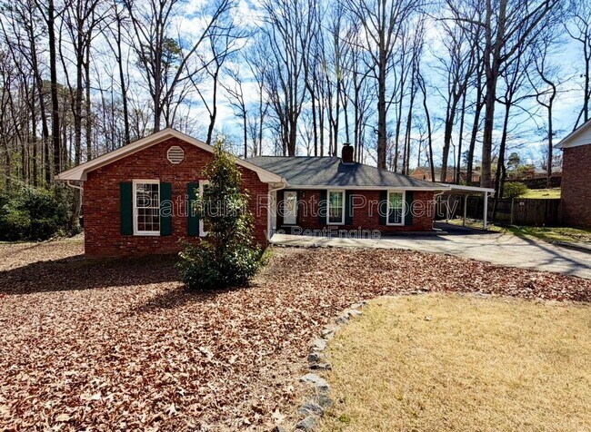 Foto del edificio - 2396 Hidden Ln